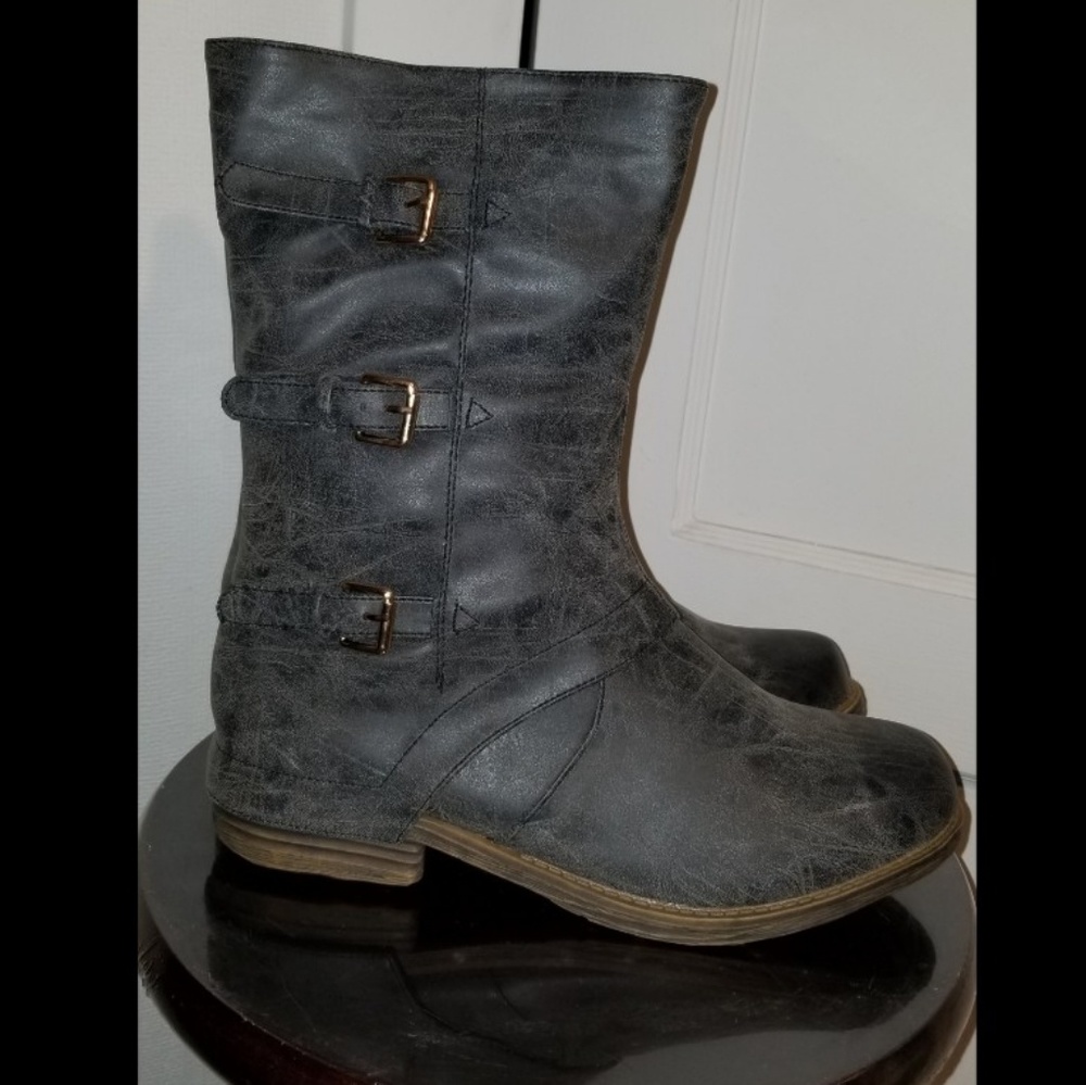 NIB Distressed Look Boots